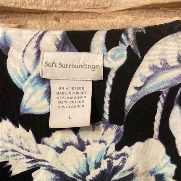 Soft surrounded Floral V-Neck Dress Size L - Picture 4 of 8